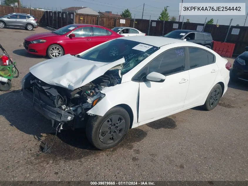 3KPFK4A76JE254442 2018 Kia Forte Lx