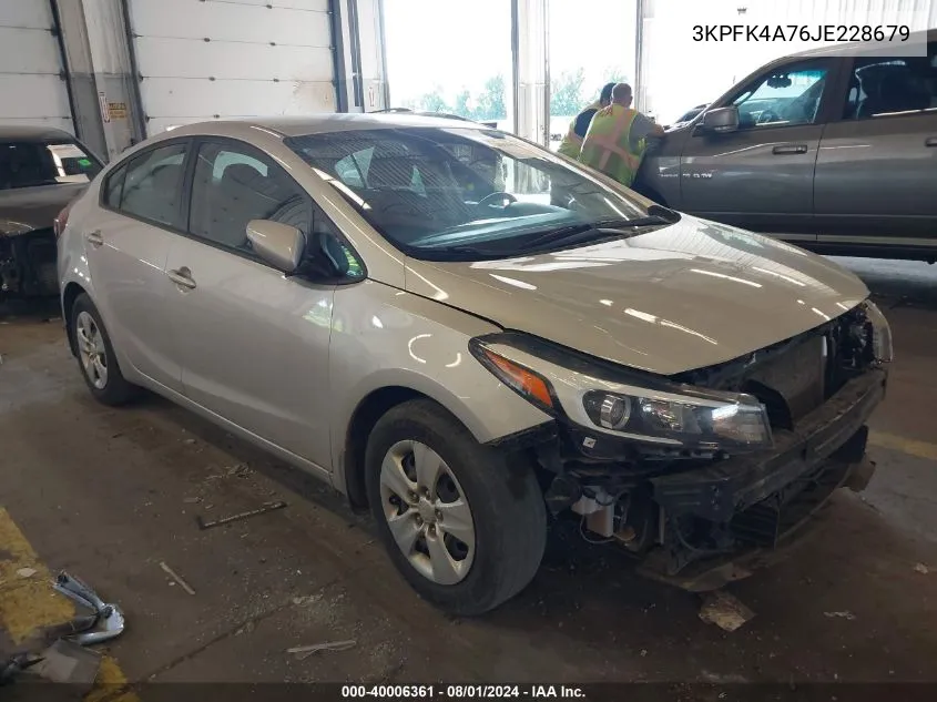 2018 Kia Forte Lx VIN: 3KPFK4A76JE228679 Lot: 40006361