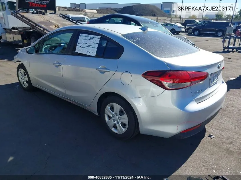 2018 Kia Forte Lx VIN: 3KPFK4A7XJE203171 Lot: 40832685