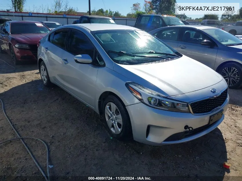 2018 Kia Forte Lx VIN: 3KPFK4A7XJE217961 Lot: 40891724