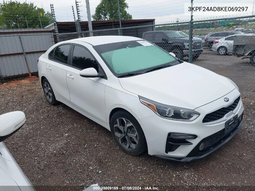 3KPF24AD8KE069297 2019 Kia Forte Lxs