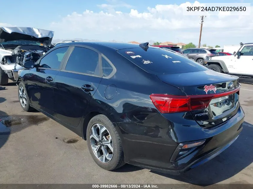 3KPF24AD7KE029650 2019 Kia Forte Lxs