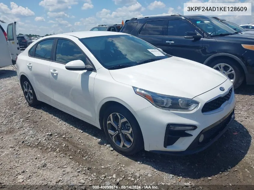 3KPF24AD1KE128609 2019 Kia Forte Lxs