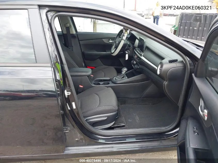 3KPF24AD0KE060321 2019 Kia Forte Lxs