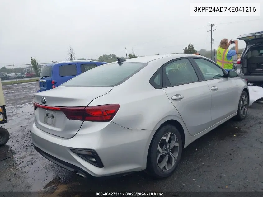 2019 Kia Forte Lxs VIN: 3KPF24AD7KE041216 Lot: 40427311