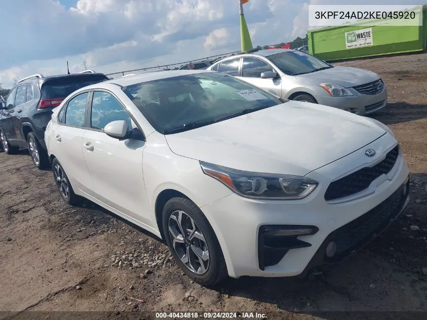 3KPF24AD2KE045920 2019 Kia Forte Lxs