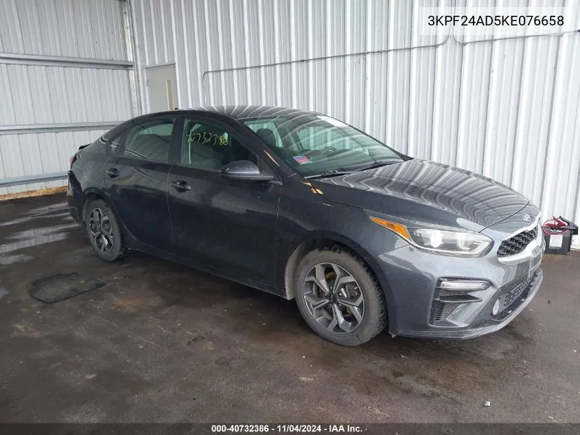 2019 Kia Forte Lxs VIN: 3KPF24AD5KE076658 Lot: 40732386