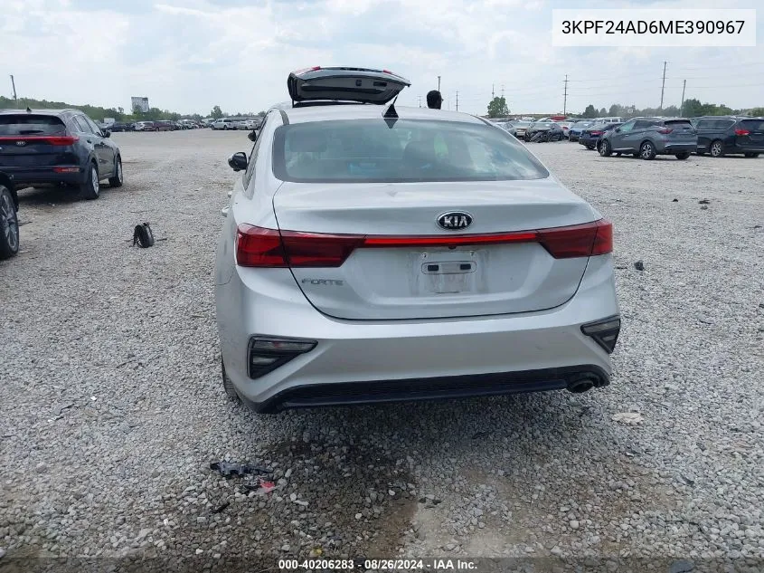 2021 Kia Forte Lxs VIN: 3KPF24AD6ME390967 Lot: 40206283