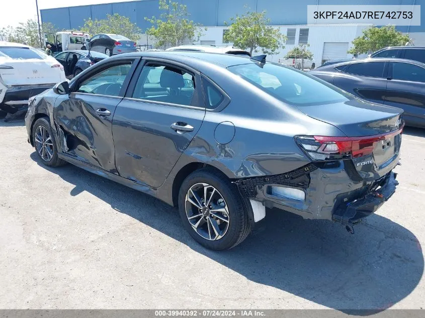 2024 Kia Forte Lxs VIN: 3KPF24AD7RE742753 Lot: 39940392