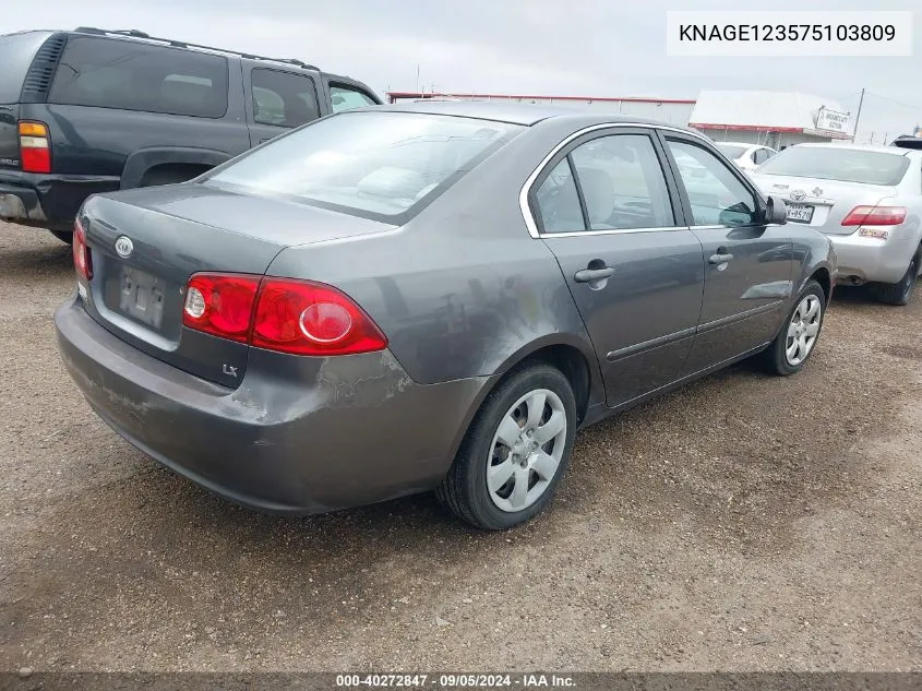 2007 Kia Optima Lx VIN: KNAGE123575103809 Lot: 40272847