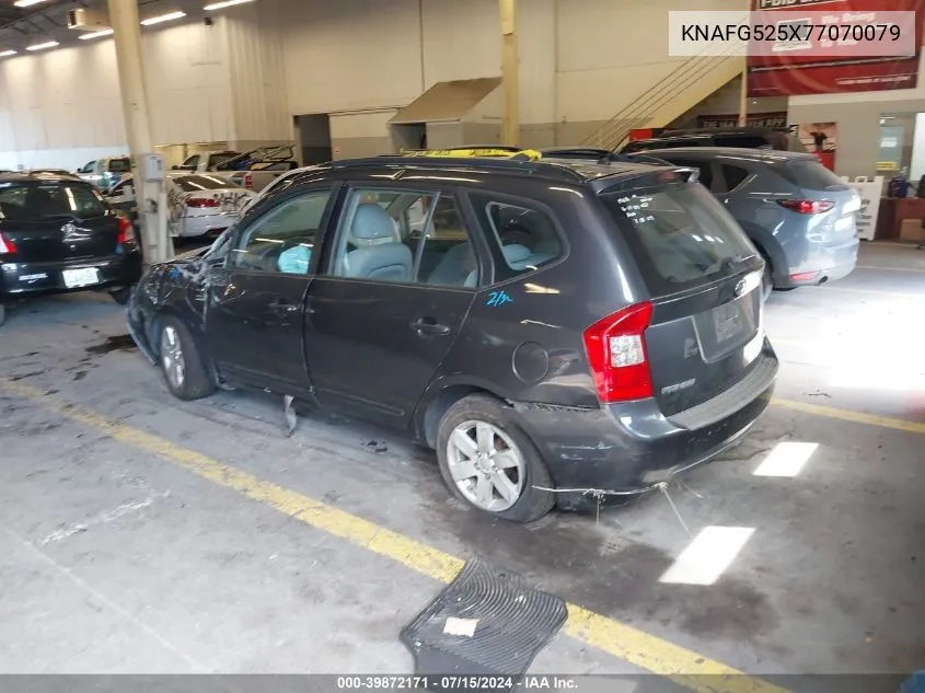 2007 Kia Rondo Lx VIN: KNAFG525X77070079 Lot: 39872171