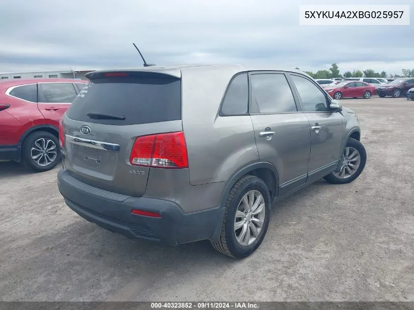 5XYKU4A2XBG025957 2011 Kia Sorento Ex V6