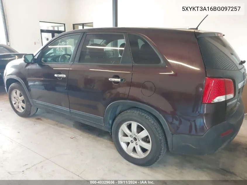 5XYKT3A16BG097257 2011 Kia Sorento Lx