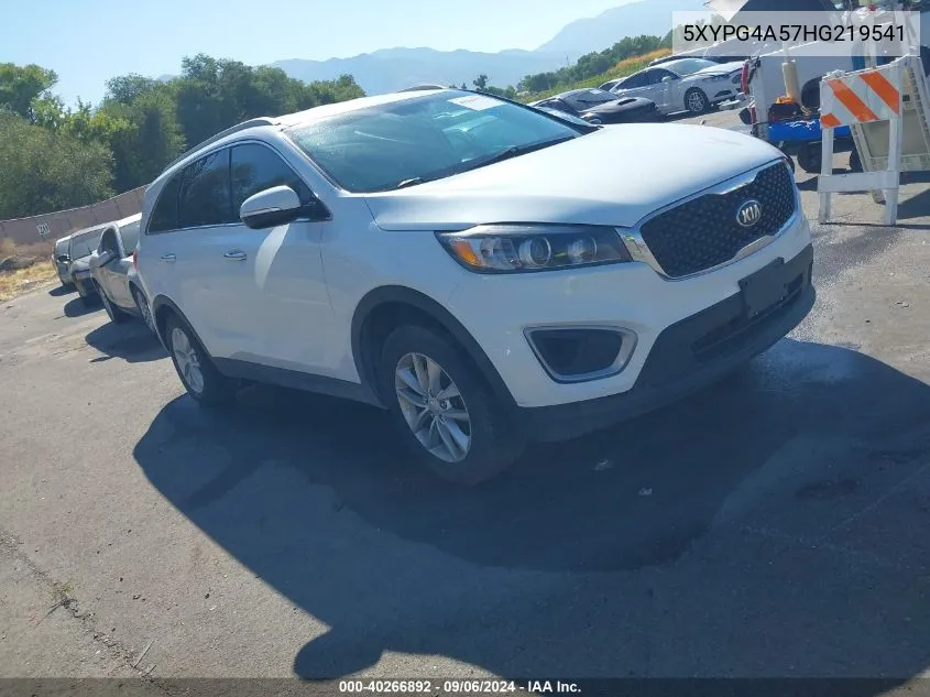 5XYPG4A57HG219541 2017 Kia Sorento 3.3L Lx