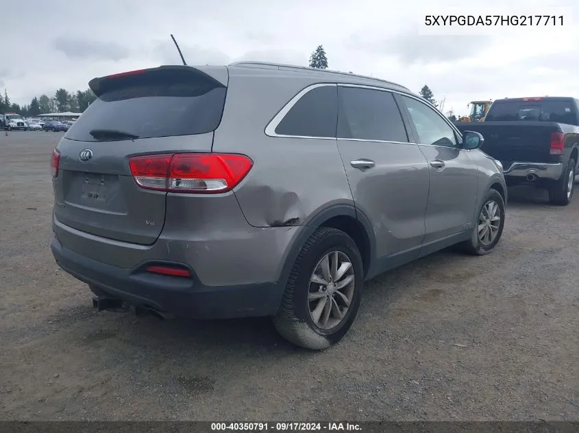 2017 Kia Sorento 3.3L Lx VIN: 5XYPGDA57HG217711 Lot: 40350791