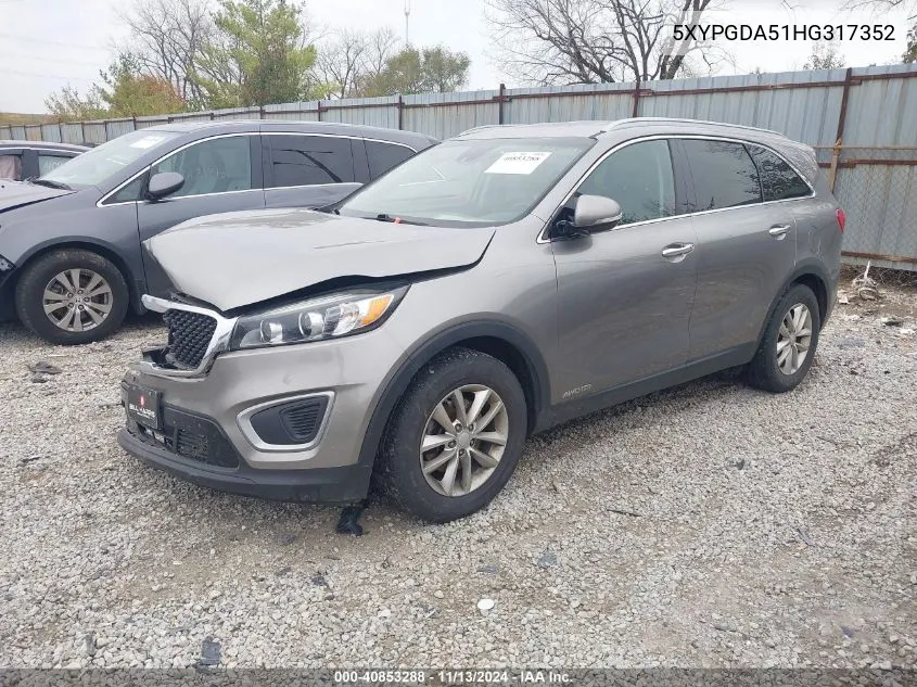 2017 Kia Sorento 3.3L Lx VIN: 5XYPGDA51HG317352 Lot: 40853288