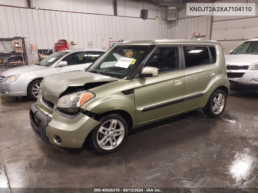 2010 Kia Soul + VIN: KNDJT2A2XA7104110 Lot: 40026310