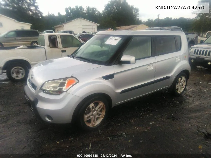 2010 Kia Soul +/!/Sport VIN: KNDJT2A27A7042570 Lot: 40093588