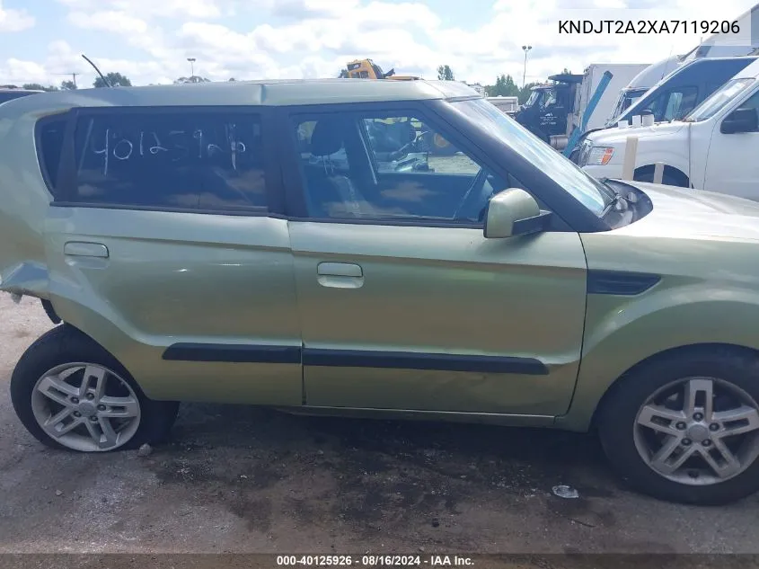 2010 Kia Soul + VIN: KNDJT2A2XA7119206 Lot: 40125926