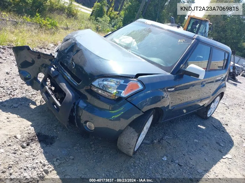 2010 Kia Soul + VIN: KNDJT2A23A7069815 Lot: 40173837