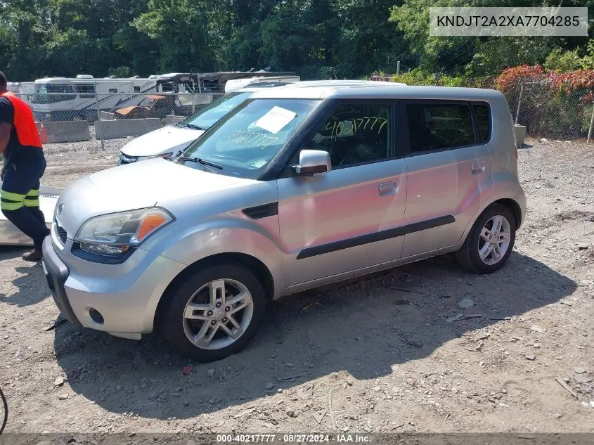 KNDJT2A2XA7704285 2010 Kia Soul +