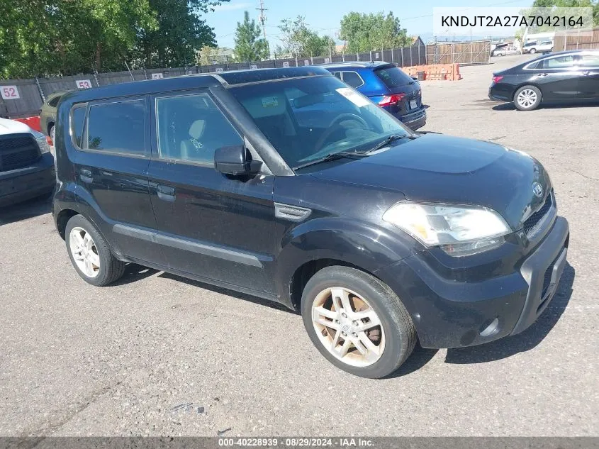 KNDJT2A27A7042164 2010 Kia Soul +