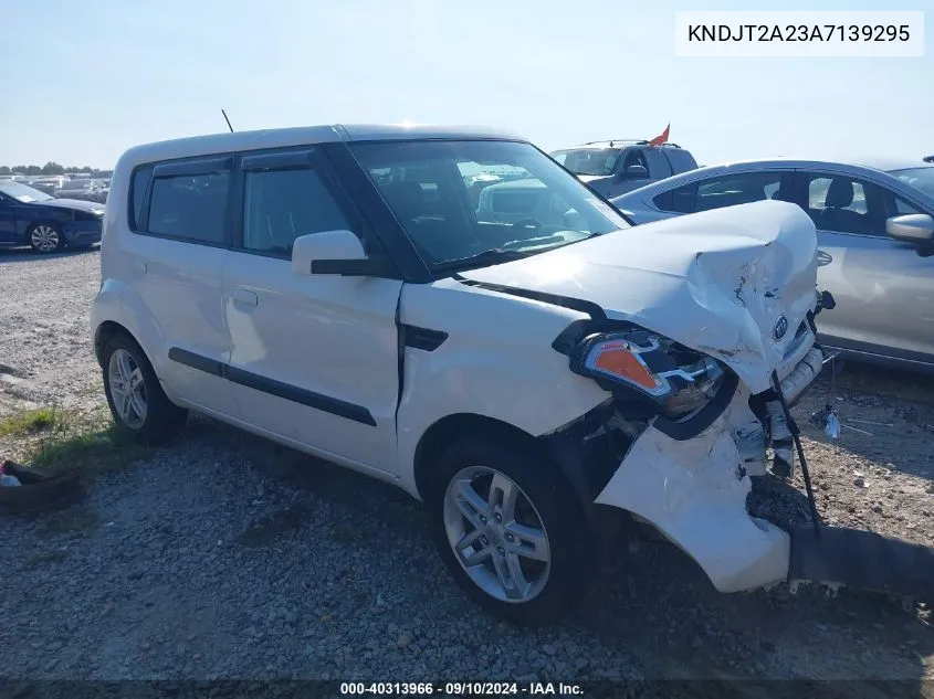 KNDJT2A23A7139295 2010 Kia Soul +/!/Sport