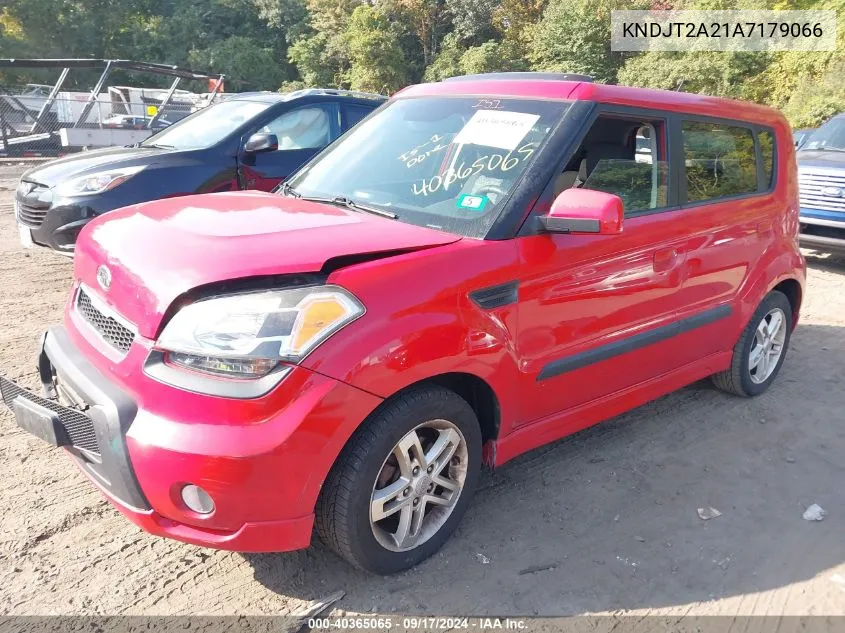 2010 Kia Soul +/!/Sport VIN: KNDJT2A21A7179066 Lot: 40365065