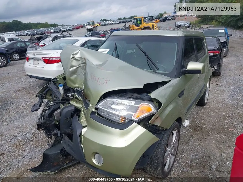 2010 Kia Soul ! VIN: KNDJT2A21A7129963 Lot: 40449755