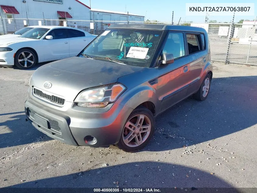 KNDJT2A27A7063807 2010 Kia Soul +