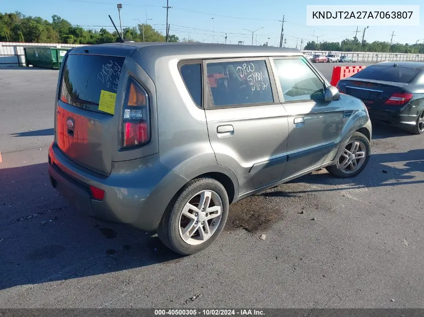 2010 Kia Soul + VIN: KNDJT2A27A7063807 Lot: 40500305