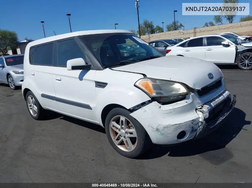 2010 Kia Soul + VIN: KNDJT2A20A7039137 Lot: 40545469