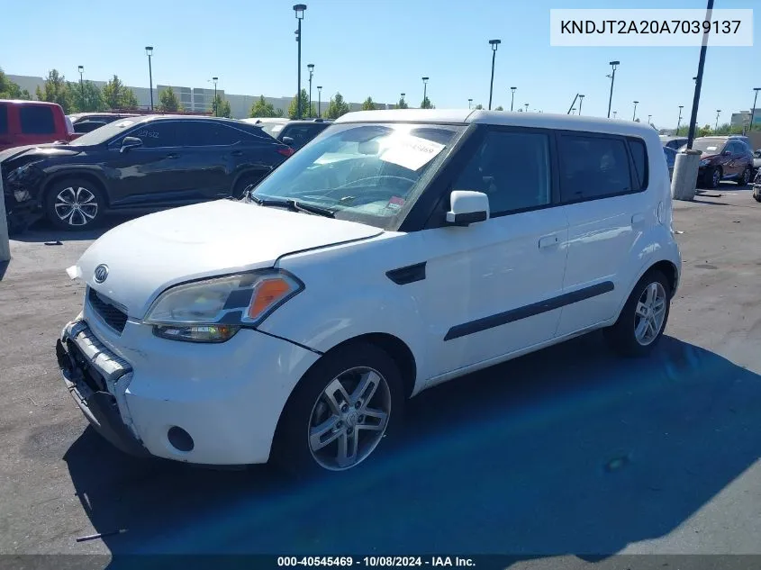 2010 Kia Soul + VIN: KNDJT2A20A7039137 Lot: 40545469