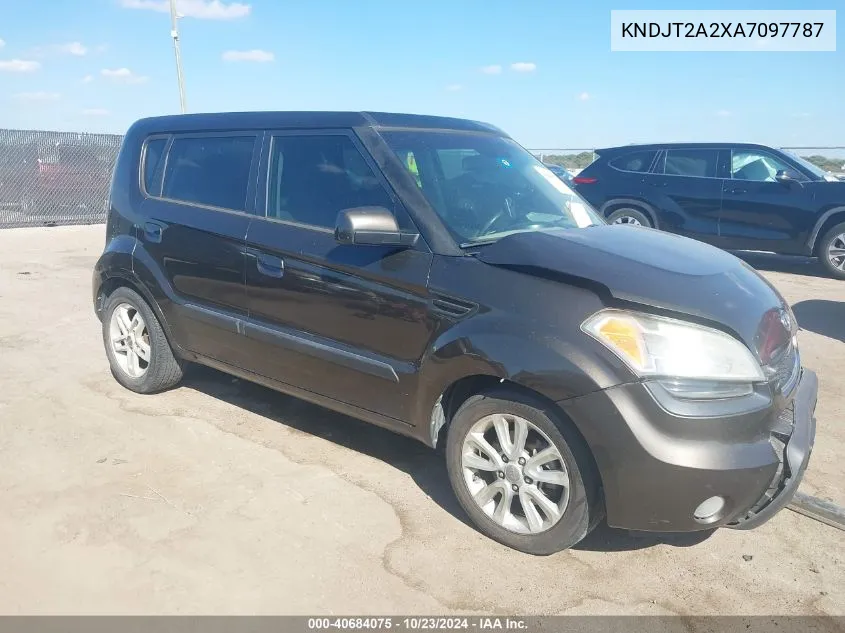 2010 Kia Soul ! VIN: KNDJT2A2XA7097787 Lot: 40684075