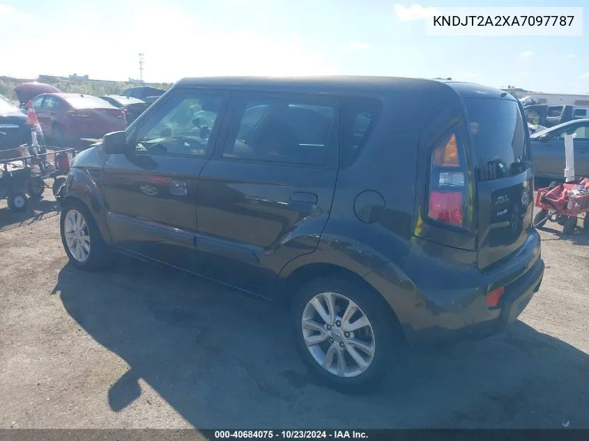 2010 Kia Soul ! VIN: KNDJT2A2XA7097787 Lot: 40684075