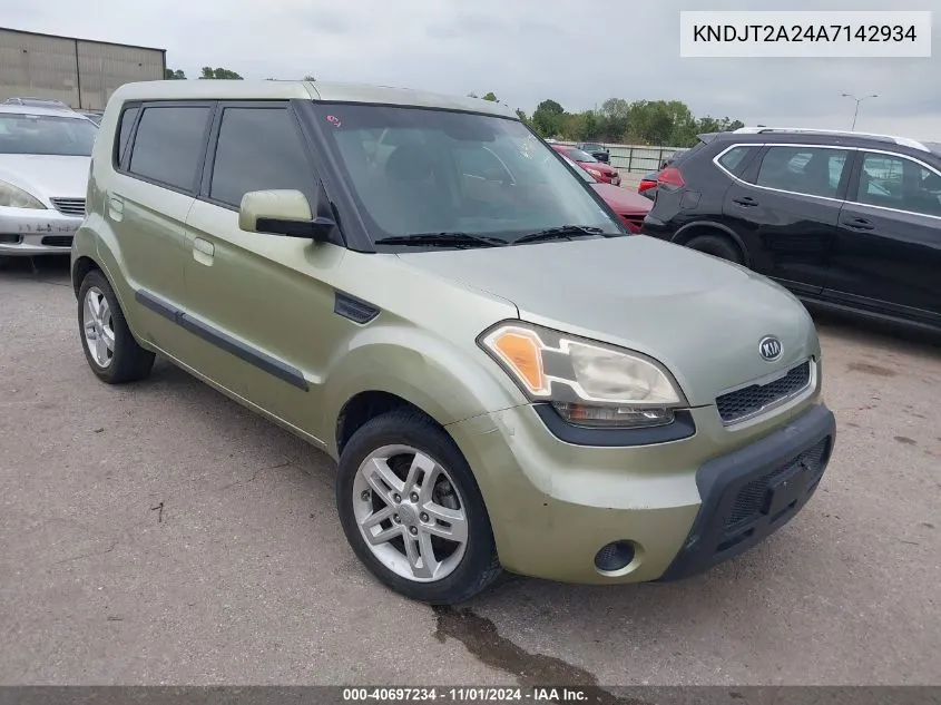 2010 Kia Soul + VIN: KNDJT2A24A7142934 Lot: 40697234