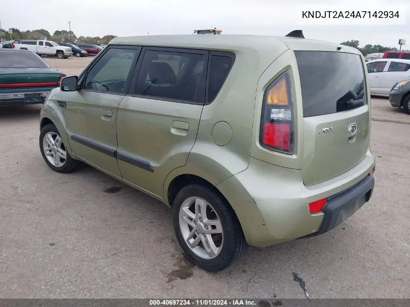 2010 Kia Soul + VIN: KNDJT2A24A7142934 Lot: 40697234