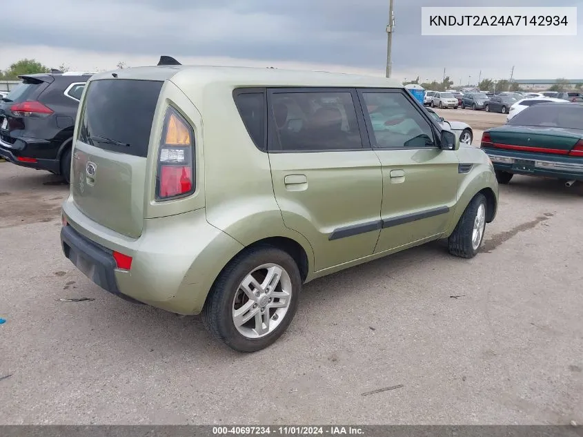 2010 Kia Soul + VIN: KNDJT2A24A7142934 Lot: 40697234