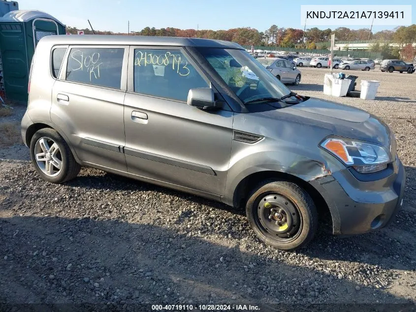 2010 Kia Soul + VIN: KNDJT2A21A7139411 Lot: 40719110