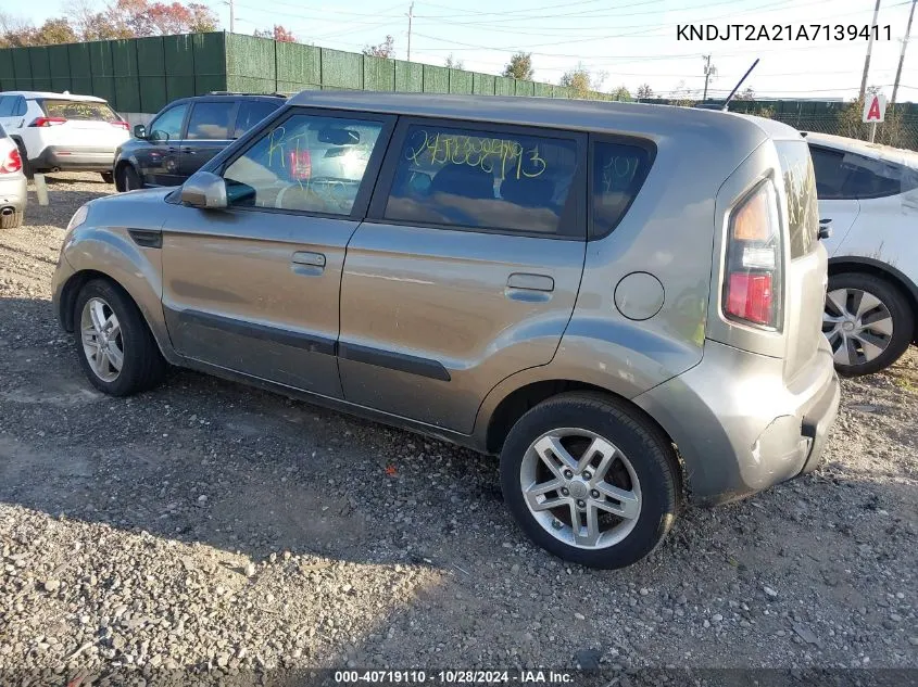 2010 Kia Soul + VIN: KNDJT2A21A7139411 Lot: 40719110