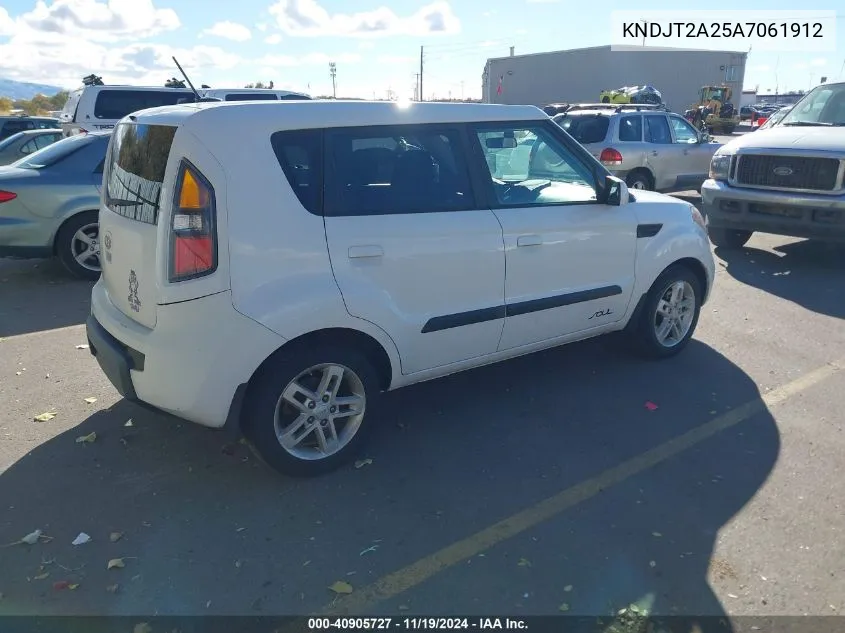 2010 Kia Soul + VIN: KNDJT2A25A7061912 Lot: 40905727