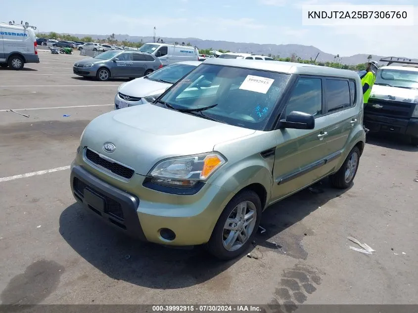 KNDJT2A25B7306760 2011 Kia Soul +