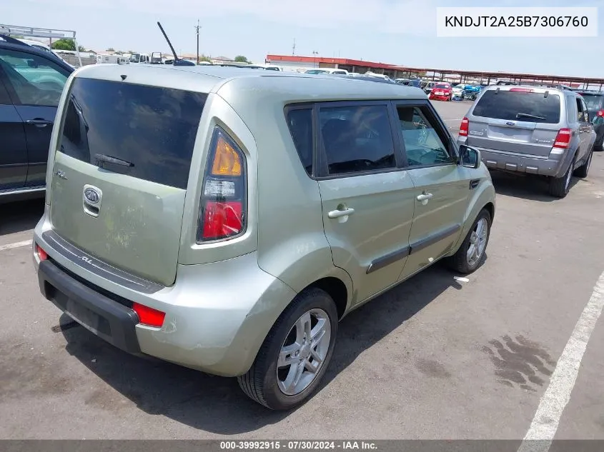 2011 Kia Soul + VIN: KNDJT2A25B7306760 Lot: 39992915