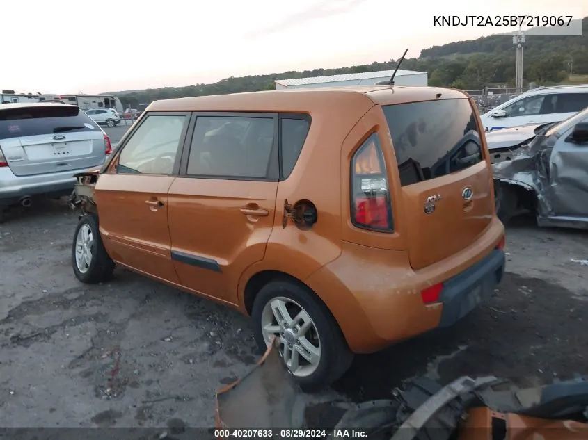 KNDJT2A25B7219067 2011 Kia Soul +