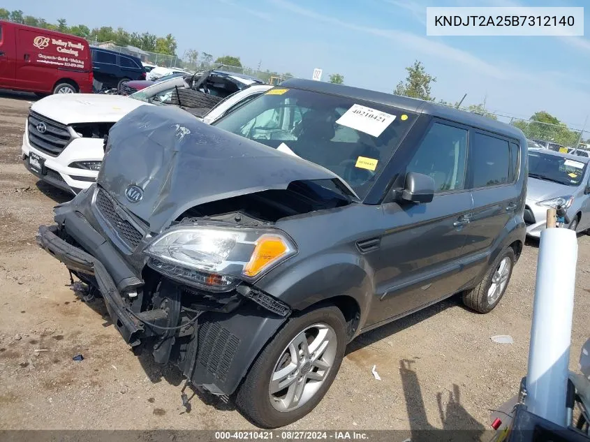 KNDJT2A25B7312140 2011 Kia Soul +