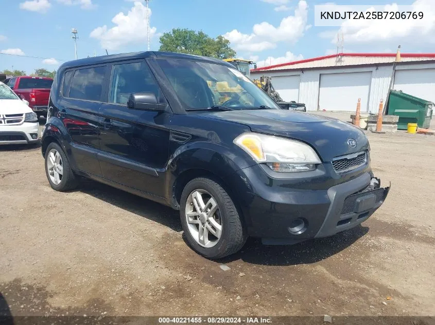 2011 Kia Soul + VIN: KNDJT2A25B7206769 Lot: 40221455