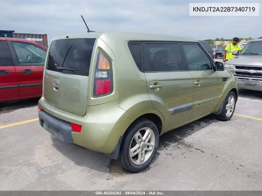 KNDJT2A22B7340719 2011 Kia Soul +