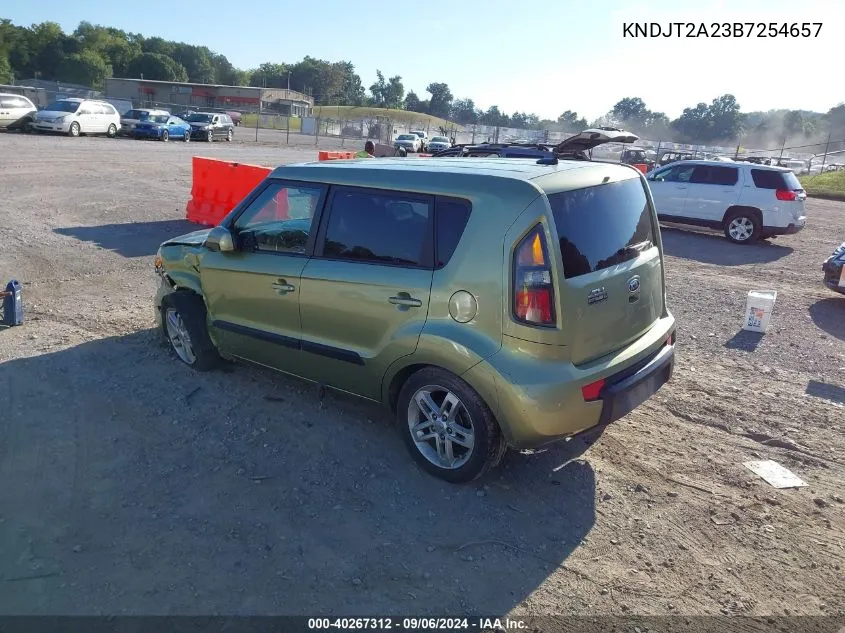 2011 Kia Soul + VIN: KNDJT2A23B7254657 Lot: 40267312