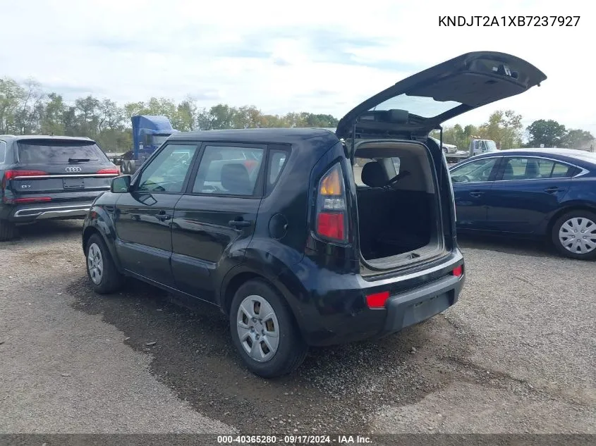 2011 Kia Soul VIN: KNDJT2A1XB7237927 Lot: 40365280