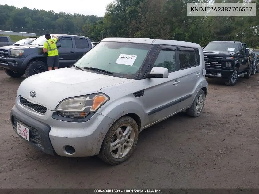 2011 Kia Soul +/!/Sport VIN: KNDJT2A23B7706557 Lot: 40481593